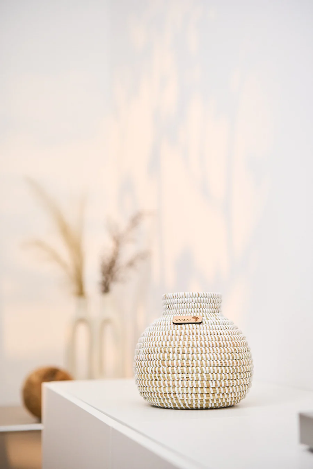 Ayana – von Hand geflochtene Vase - Marulaglow®