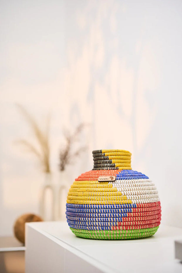 Ayo - afrikanische handgeflochtene Vase