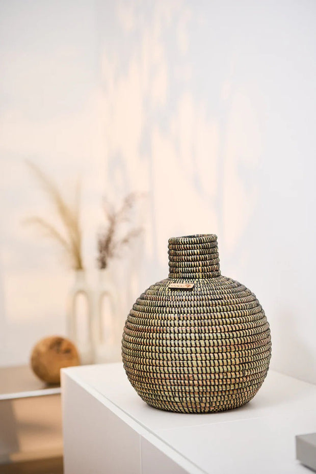 Amari - afrikanische Vase handgeflochten