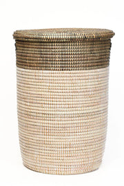 Fakoly - XXL Afrikakorb mit flachem Deckel – Schwarz-Weiß – Stoff: Savannengras – Handarbeit – Ø= ca.50cm, Höhe= ca.65cm – UNIKAT - streng limitiertes Exemplar