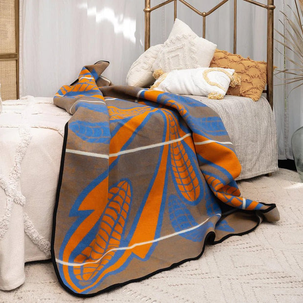 Duala - Luxuriöse afrikanische gewebte Decke - Stoff: Merino Wolle - Duala - Seanamarena Poone Cobalt / Yolk / Natural - Bettüberwurf, Kuscheldecke, Wohndecke, Sofadecke - Länge: 165cm x Breite: 155 cm
