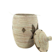 XXL Wäschekorb mit Deckel – Korb Accra (weiß/schwarz) – aus Savannengras – Handgefertigt - Marulaglow®
